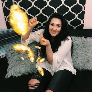 Meet your Posher, Liz